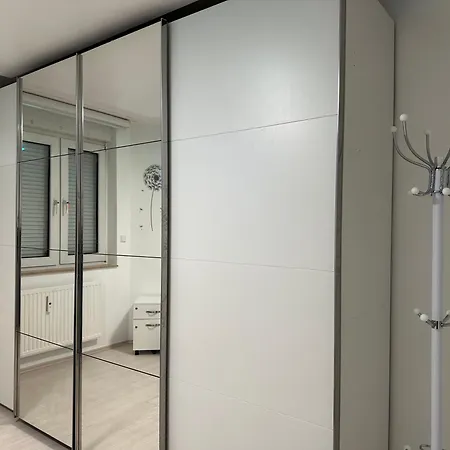 Modernes 10 In Mitte Mit 3 Schlafzimmer * Дортмунд
