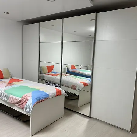 Modernes 10 In Mitte Mit 3 Schlafzimmer Дортмунд